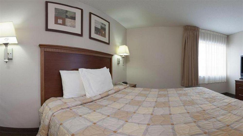 Candlewood Suites Fort Wayne - Nw By Ihg Ngoại thất bức ảnh