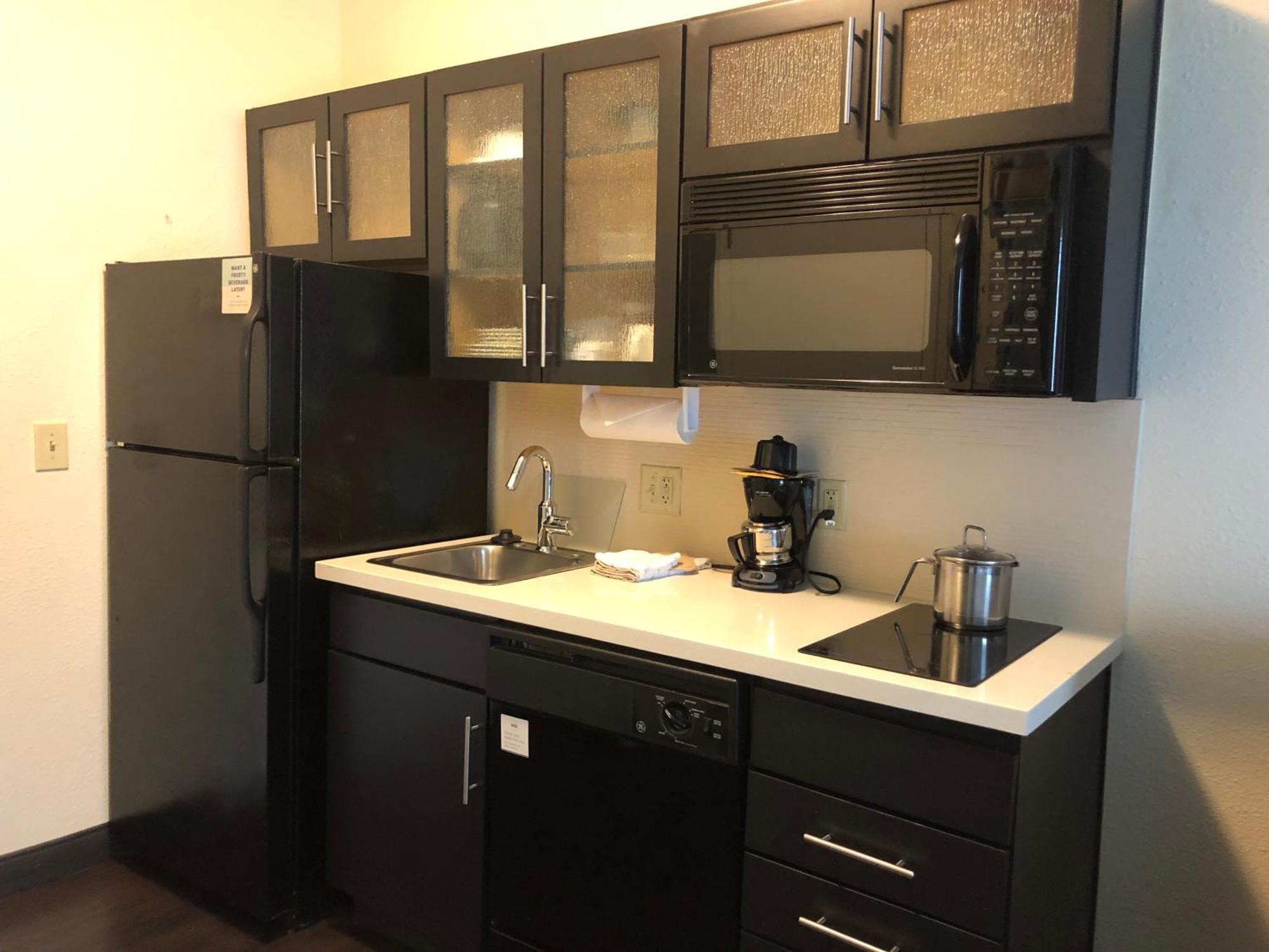 Candlewood Suites Fort Wayne - Nw By Ihg Ngoại thất bức ảnh